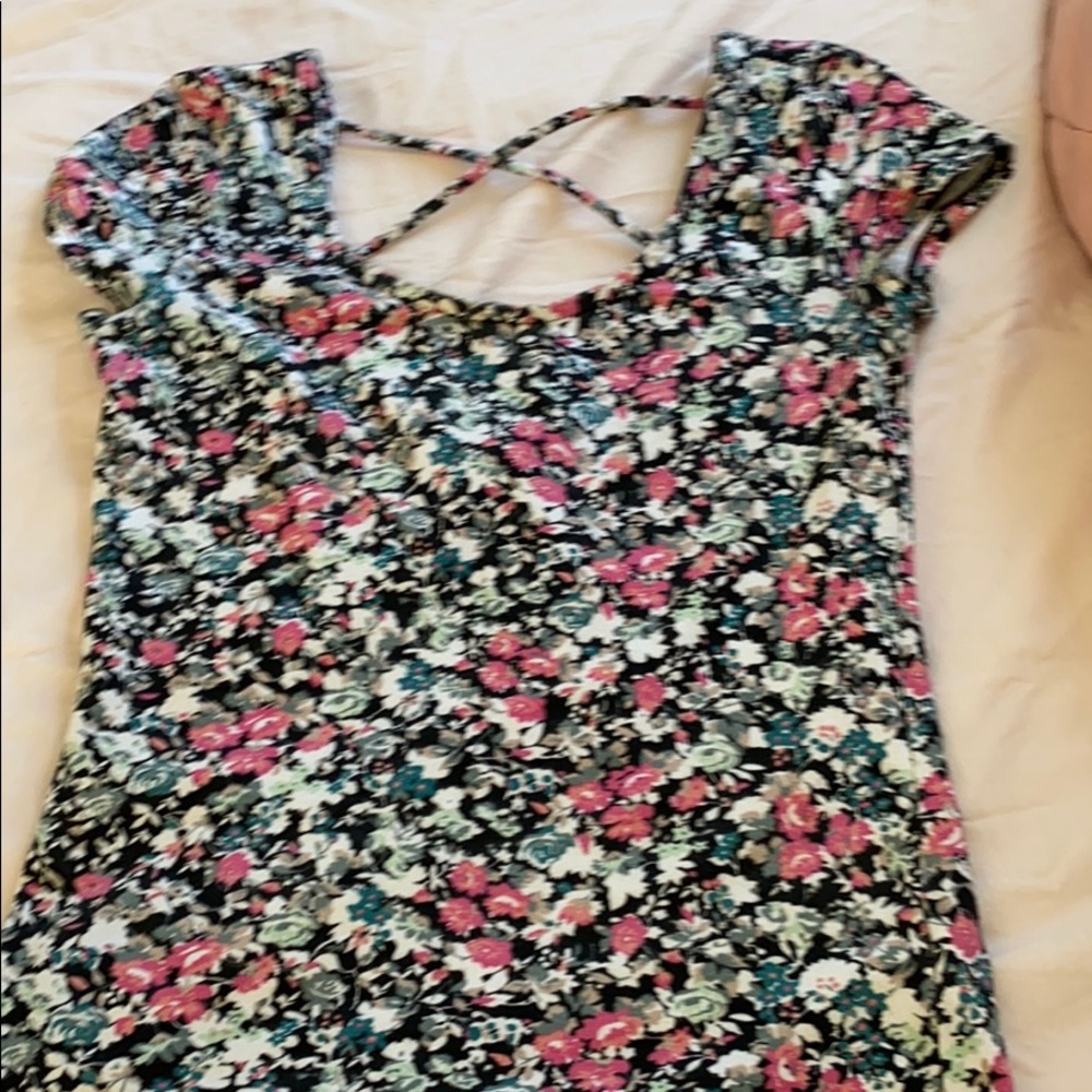 Tee - Picture 2 of 4